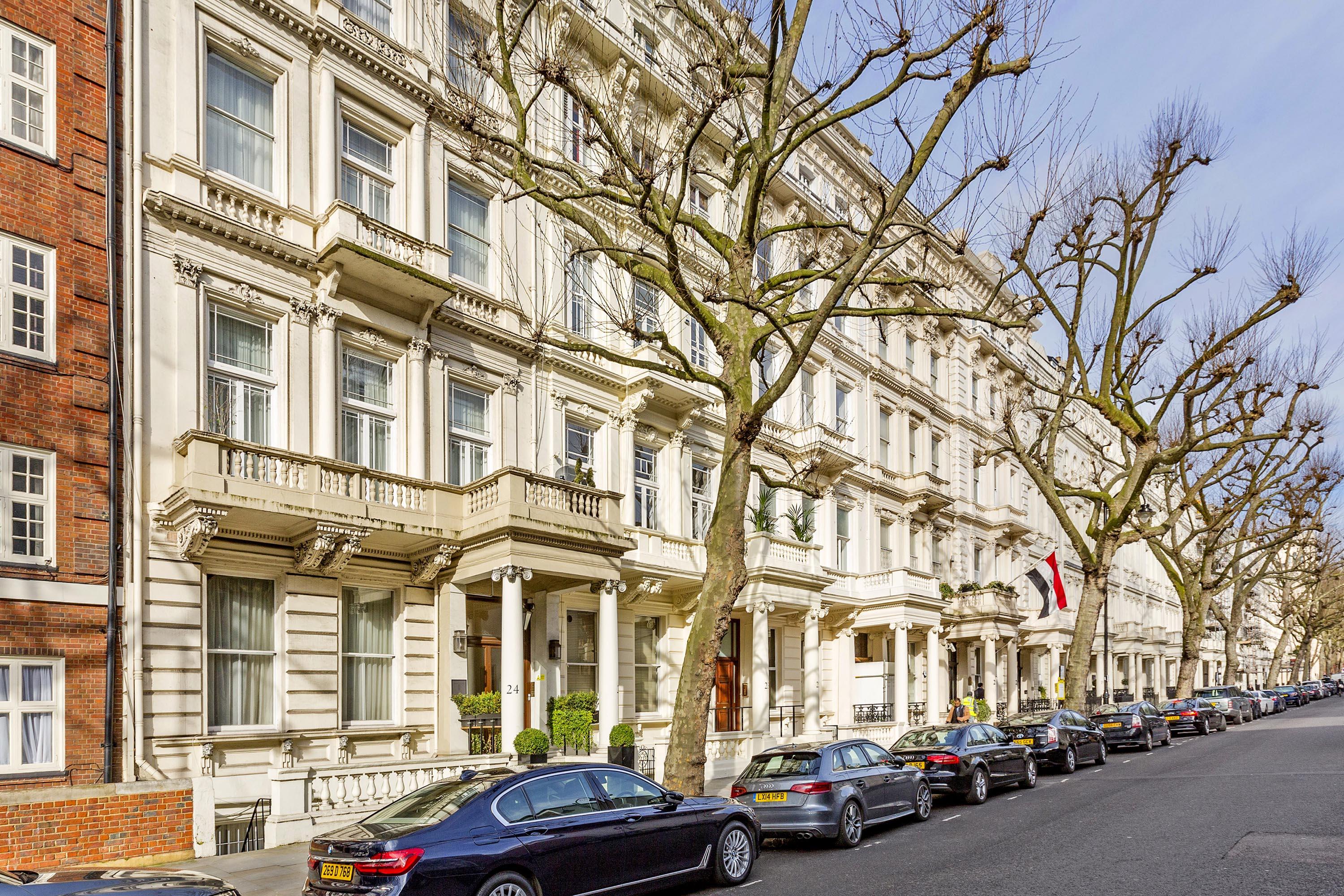 Queensgate Court Aparthotel London Exterior photo