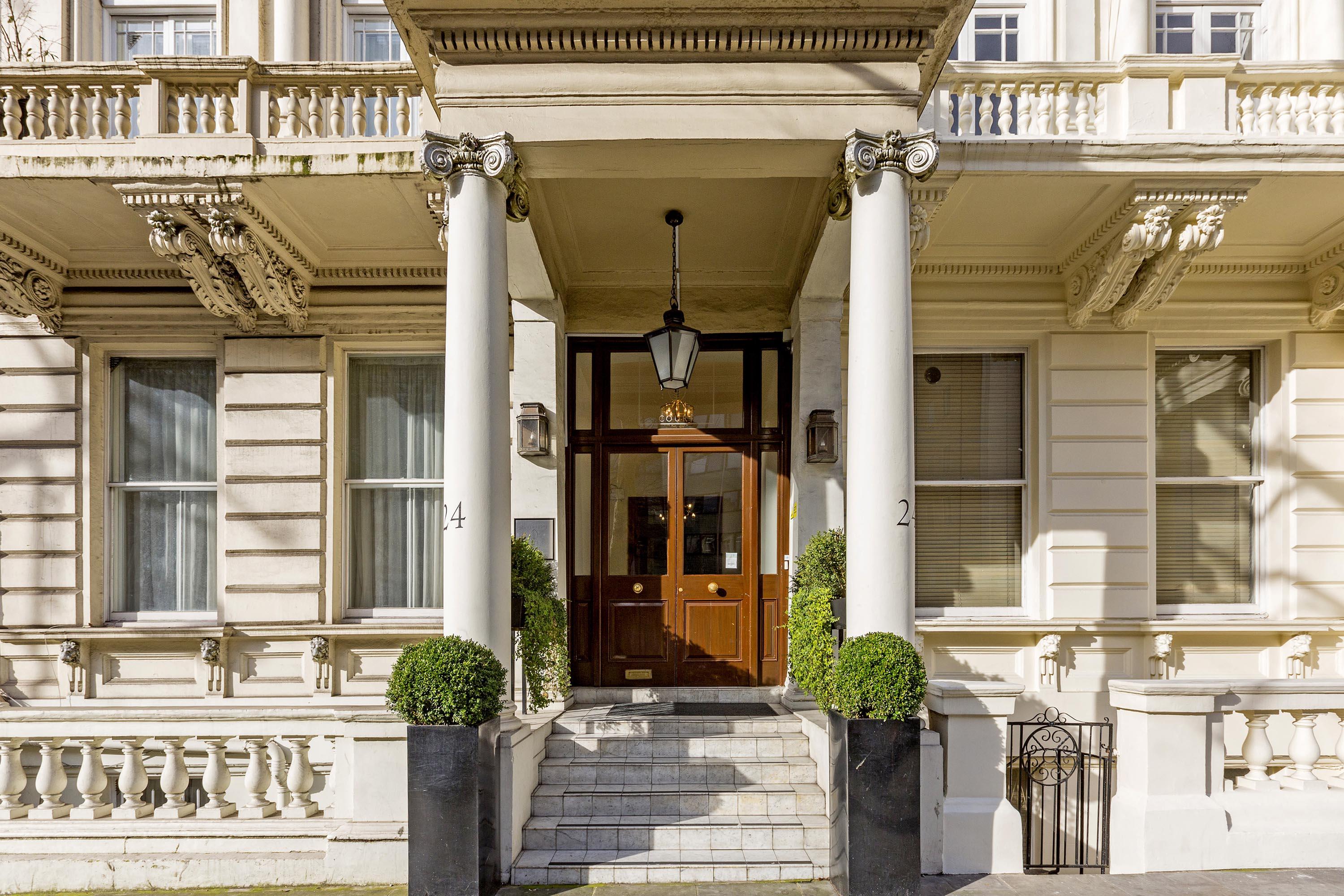 Queensgate Court Aparthotel London Exterior photo